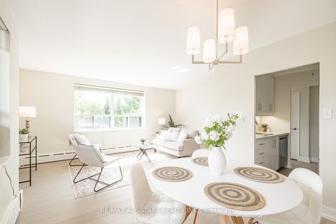 Photo 14 at 501 - 78 Warren Road, Casa Loma, Toronto