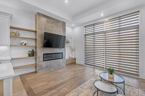 Photo 10 at 8 Branch Avenue, Long Branch, Toronto