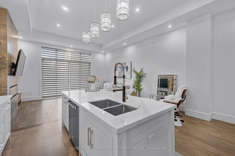 Photo 17 at 8 Branch Avenue, Long Branch, Toronto