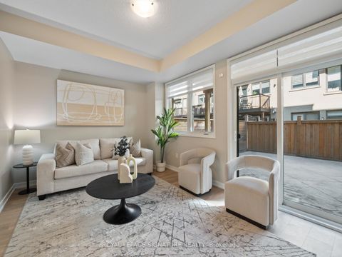 Photo 5 at 217 Huguenot Road, GO Glenorchy, Oakville