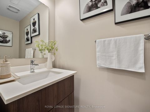 Photo 9 at 217 Huguenot Road, GO Glenorchy, Oakville