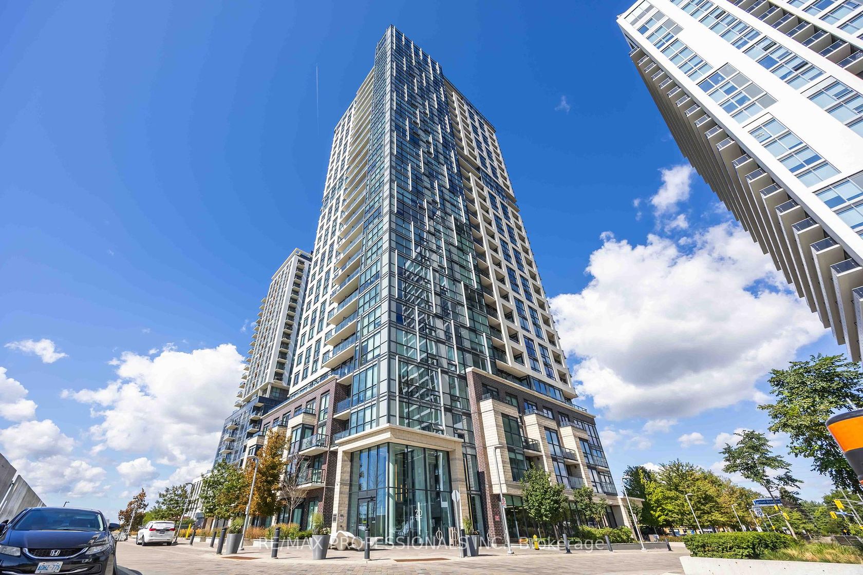 1310 - 20 Thomas Riley Road W, City Centre West, Toronto by Loree Meneguzzi Real Estate 1310 - 20 Thomas Riley Road W, City Centre West, Toronto