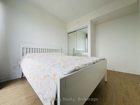 Photo 3 at 4315 - 85 Wood Street, Yonge Corridor, Toronto