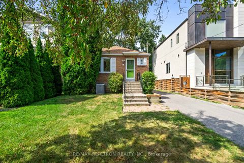 Photo 3 at 100 Park Home Avenue, Willowdale West, Toronto