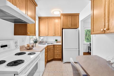 Photo 16 at 100 Park Home Avenue, Willowdale West, Toronto
