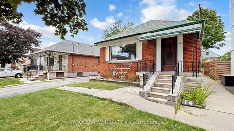 Photo 2 at 14 Shandara Crescent, Maryvale, Toronto