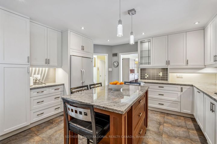 Photo 11 at 78 Ridelle Avenue, Forest Hill North, Toronto