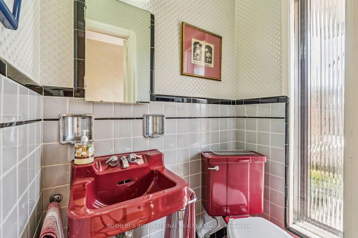 Photo 15 at 78 Ridelle Avenue, Forest Hill North, Toronto