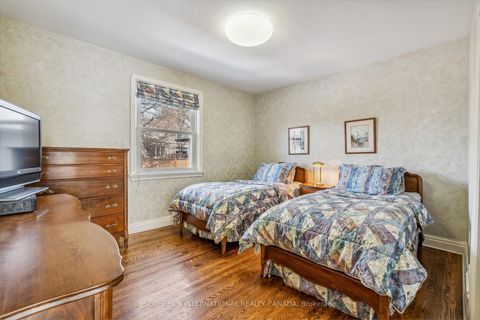 Photo 25 at 78 Ridelle Avenue, Forest Hill North, Toronto