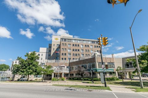 Photo 25 at 53 - 74 Ross Street, Queen's Park, Barrie