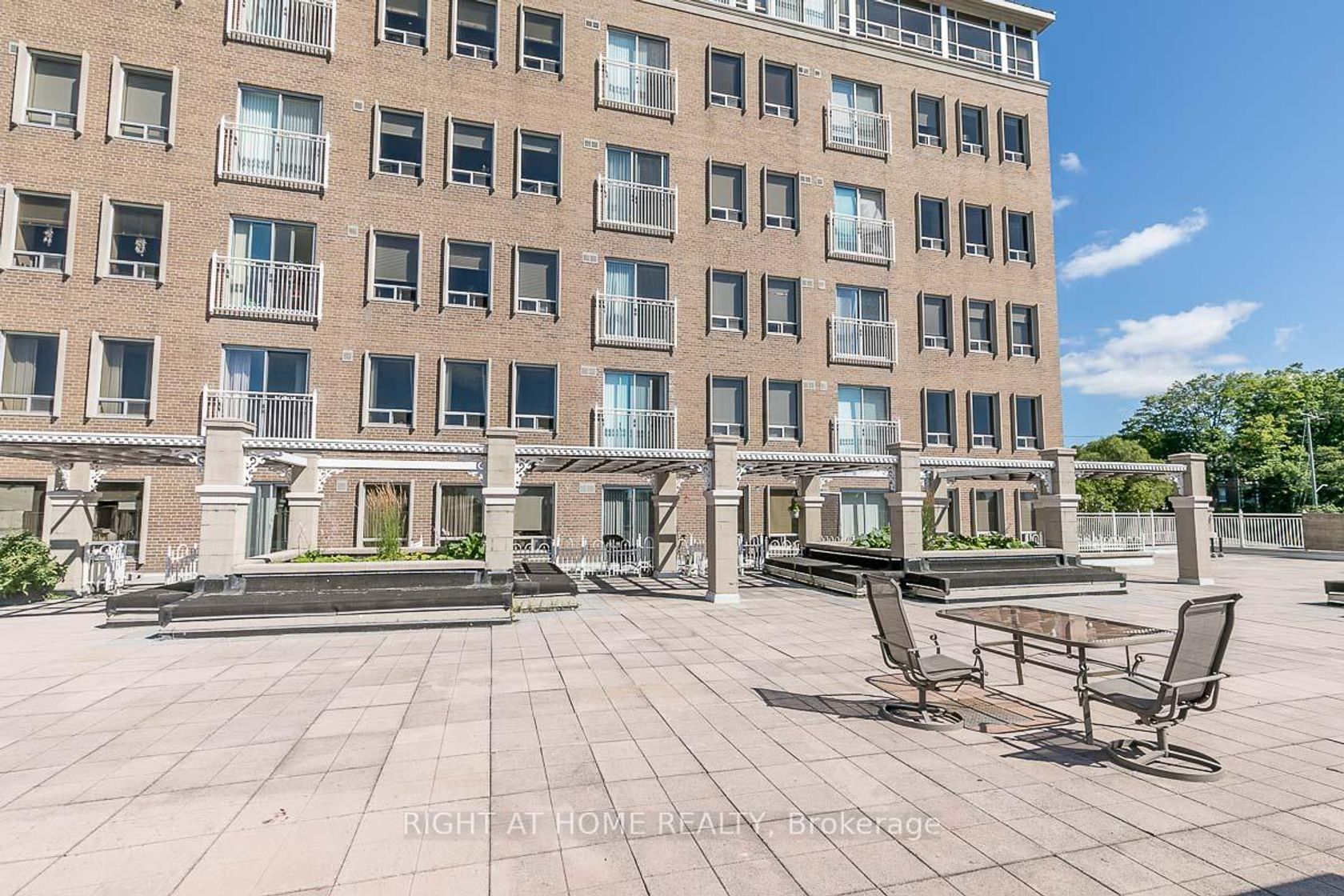 53 - 74 Ross Street, Queen