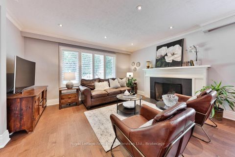 Photo 6 at 33 Forster Park Drive, CO Central, Oakville
