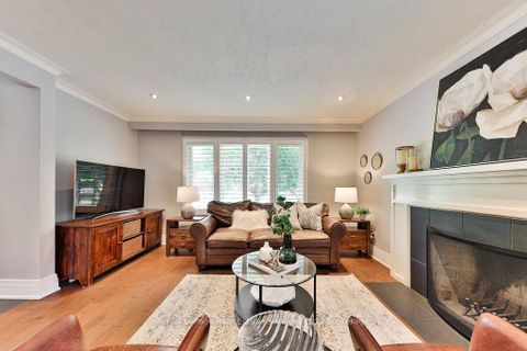 Photo 7 at 33 Forster Park Drive, CO Central, Oakville