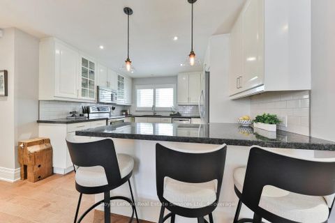 Photo 12 at 33 Forster Park Drive, CO Central, Oakville