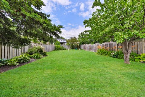 Photo 46 at 33 Forster Park Drive, CO Central, Oakville