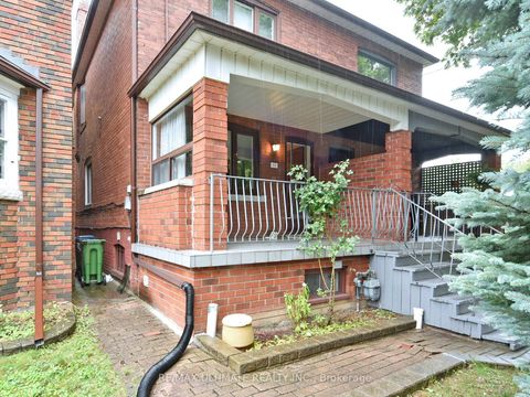 Photo 3 at 86 CHERRYWOOD Avenue, Cedarvale, Toronto