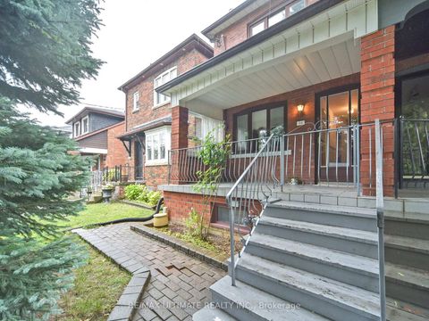 Photo 4 at 86 CHERRYWOOD Avenue, Cedarvale, Toronto