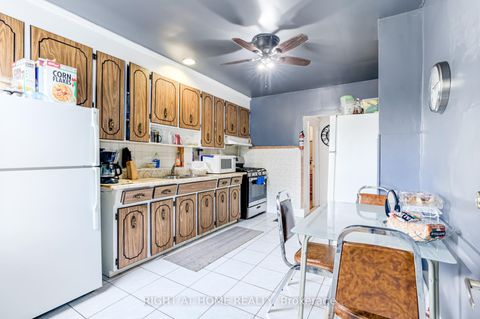 Photo 22 at 16 Pryor Avenue, Pellam Park, Toronto