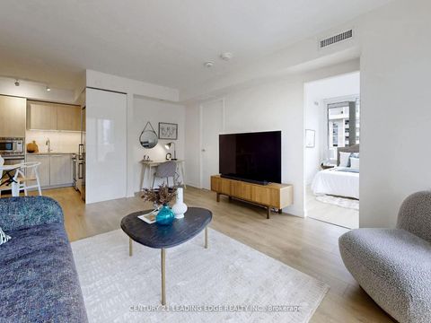 Photo 8 at 1009 - 501 Yonge Street, Yonge Corridor, Toronto Photo 8 at 1009 - 501 Yonge Street, Yonge Corridor, Toronto