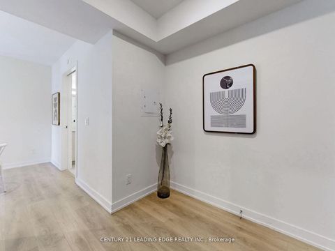 Photo 22 at 1009 - 501 Yonge Street, Yonge Corridor, Toronto