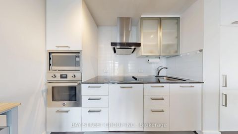 Photo 11 at 5903 - 14 York Street, Waterfront Communities C1, Toronto