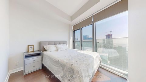 Photo 12 at 5903 - 14 York Street, Waterfront Communities C1, Toronto