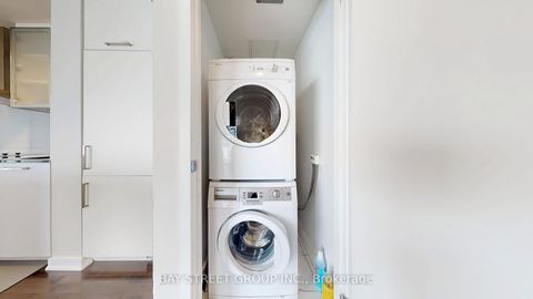 Photo 24 at 5903 - 14 York Street, Waterfront Communities C1, Toronto