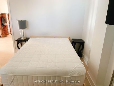 Photo 11 at 3208 - 955 Bay Street, Bay Street Corridor, Toronto