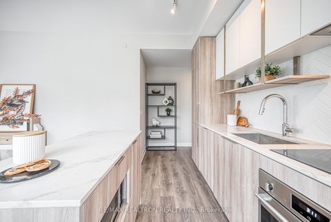 Photo 10 at 908 - 15 Holmes Avenue, Willowdale East, Toronto