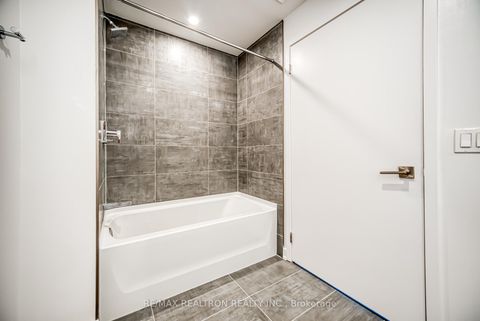 Photo 19 at 908 - 15 Holmes Avenue, Willowdale East, Toronto