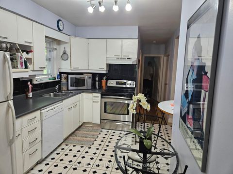 Photo 6 at 28 Glen Echo Road, Lawrence Park North, Toronto