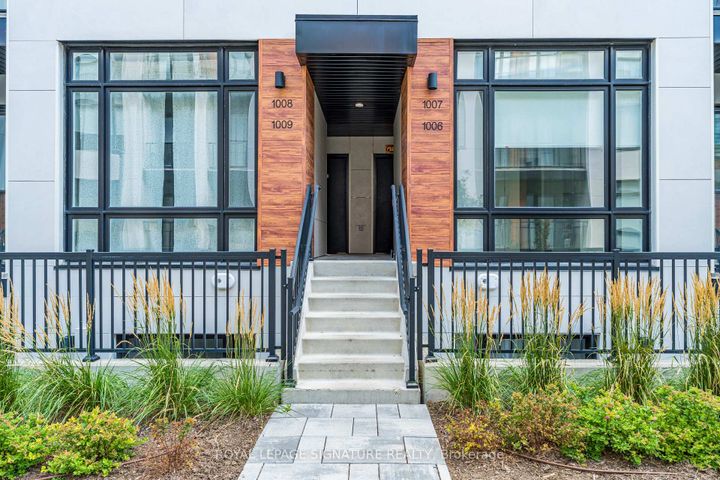 Photo 1 at 1007 - 14 David Eyer Road, Rural Richmond Hill, Richmond Hill