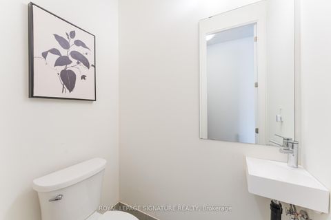Photo 12 at 1007 - 14 David Eyer Road, Rural Richmond Hill, Richmond Hill