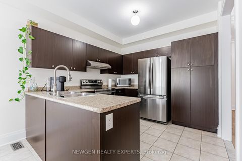 Photo 8 at 295 Petticoat Road, Patterson, Vaughan