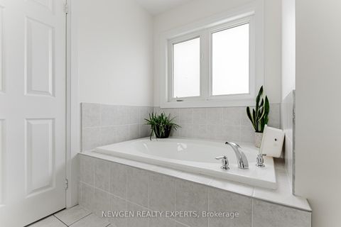 Photo 13 at 295 Petticoat Road, Patterson, Vaughan