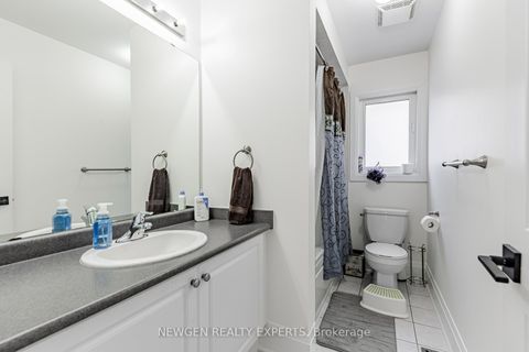 Photo 18 at 295 Petticoat Road, Patterson, Vaughan
