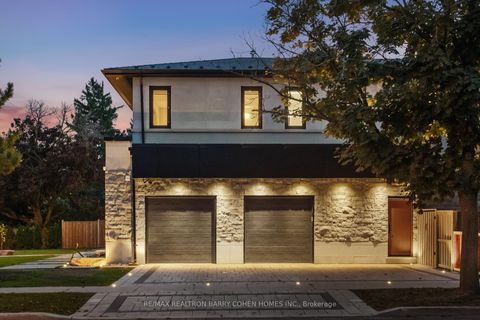 Photo 2 at 28 Brian Cliff Drive, Don Mills, Toronto