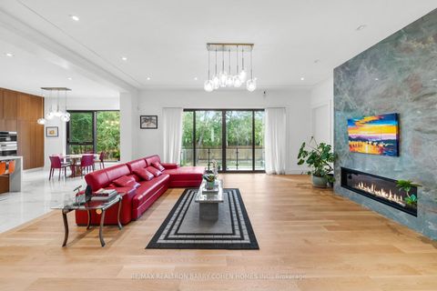 Photo 7 at 28 Brian Cliff Drive, Don Mills, Toronto
