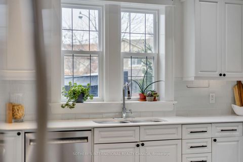 Photo 10 at 68 Astley Avenue, Moore Park, Toronto