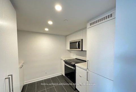 Photo 2 at 1026 - 30 Tretti Way, Clanton Park, Toronto