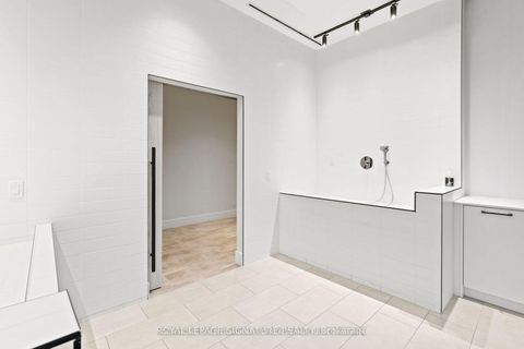 Photo 14 at 1026 - 30 Tretti Way, Clanton Park, Toronto Photo 14 at 1026 - 30 Tretti Way, Clanton Park, Toronto