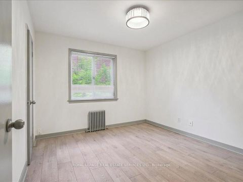 Photo 14 at 18 Thirty Third Street, Long Branch, Toronto