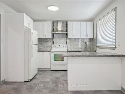 Photo 24 at 18 Thirty Third Street, Long Branch, Toronto