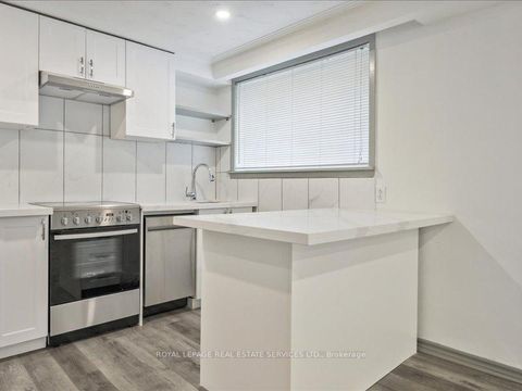 Photo 29 at 18 Thirty Third Street, Long Branch, Toronto Photo 29 at 18 Thirty Third Street, Long Branch, Toronto