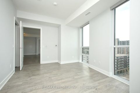Photo 12 at 906 - 80 Vanauley Street, Chinatown, Toronto