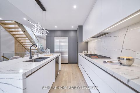 Photo 8 at 333 Woodmount Avenue, East York, Toronto