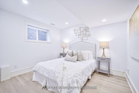Photo 33 at 333 Woodmount Avenue, East York, Toronto