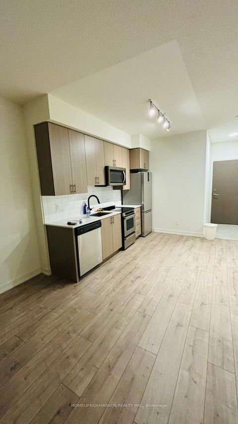 Photo 4 at 615 - 10 WILBY Crescent, Weston, Toronto