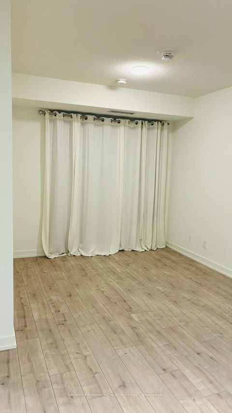 Photo 5 at 615 - 10 WILBY Crescent, Weston, Toronto