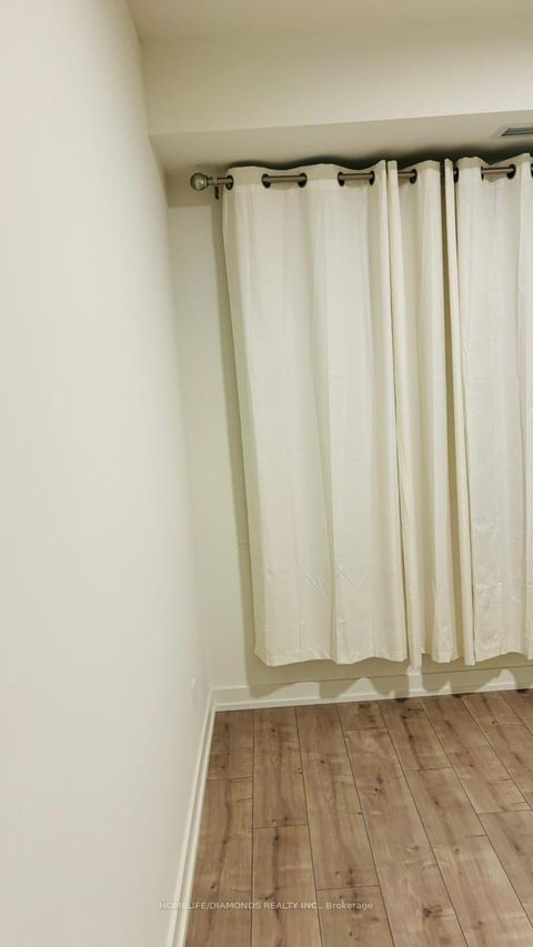 Photo 10 at 615 - 10 WILBY Crescent, Weston, Toronto